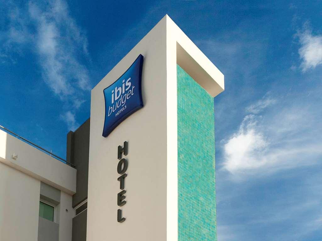 ibis budget Remiremont Buitenkant foto