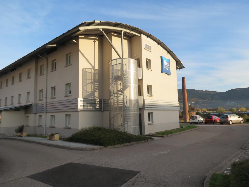 ibis budget Remiremont Buitenkant foto