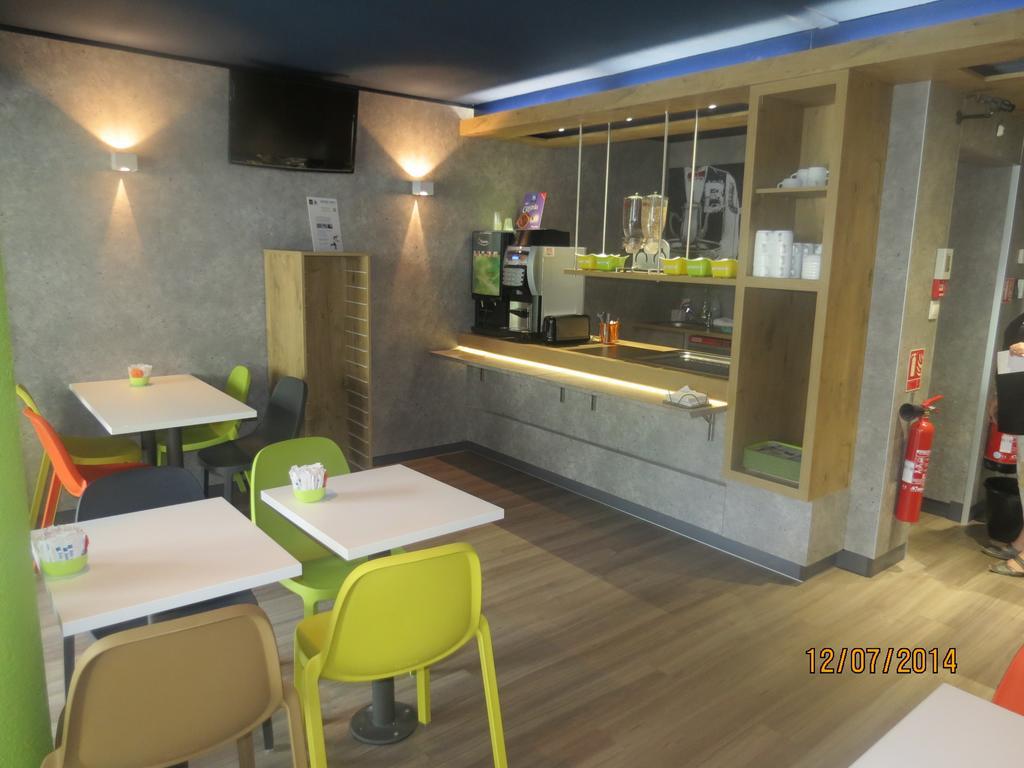 ibis budget Remiremont Buitenkant foto