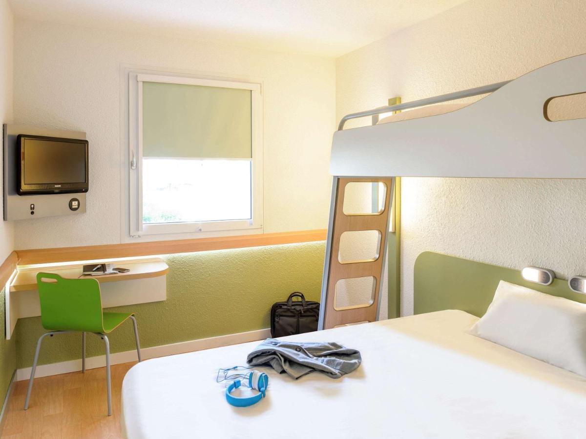 ibis budget Remiremont Buitenkant foto